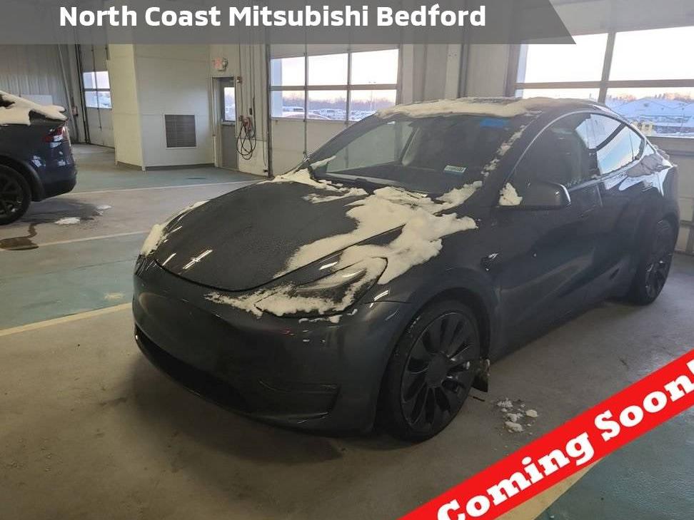 TESLA MODEL Y 2021 5YJYGDEF6MF250823 image